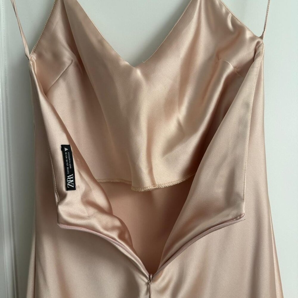 Zara Satin Slip Dress  l  XS  l  Salmon Pink - Picture 3 of 10